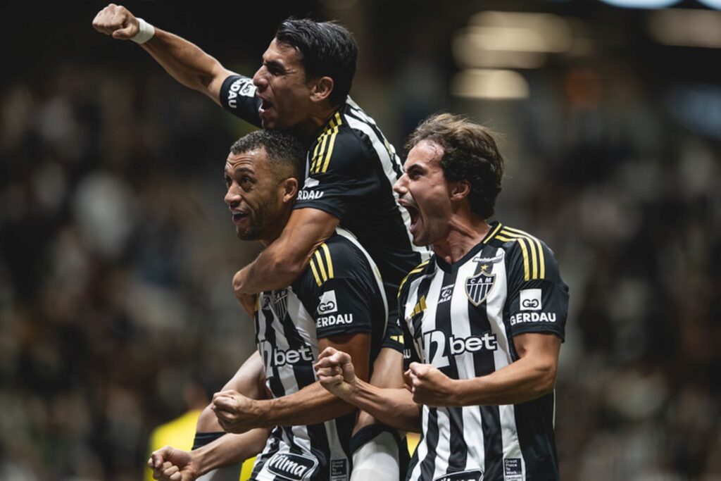 com-um-a-menos,-atletico-mg-vence-o-mirassol-e-respira-no-brasileirao