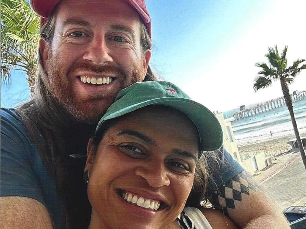 Cineasta brasileira “desaparece” após ser detida pelo serviço de imigração dos EUA, relata família