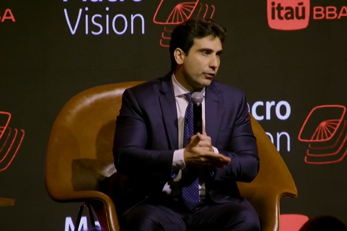 galipolo:-inflacao-fora-da-meta-“incomoda-bastante”-o-banco-central