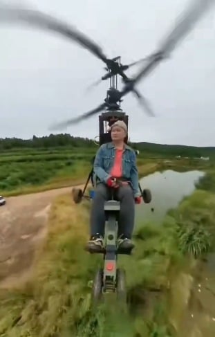 influenciador-chines-morre-aos-55-anos-durante-transmissao-ao-vivo-em-aeronave