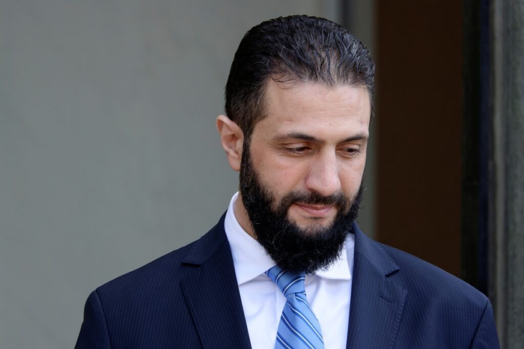 apos-queda-de-assad,-governo-tem-parlamento-provisorio-sem-voto-direto