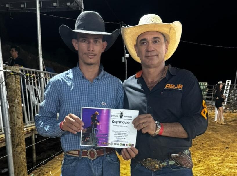 O sonho realizado: Júnior Maciano retorna a Manoel Urbano com dupla certificação de juiz de rodeio