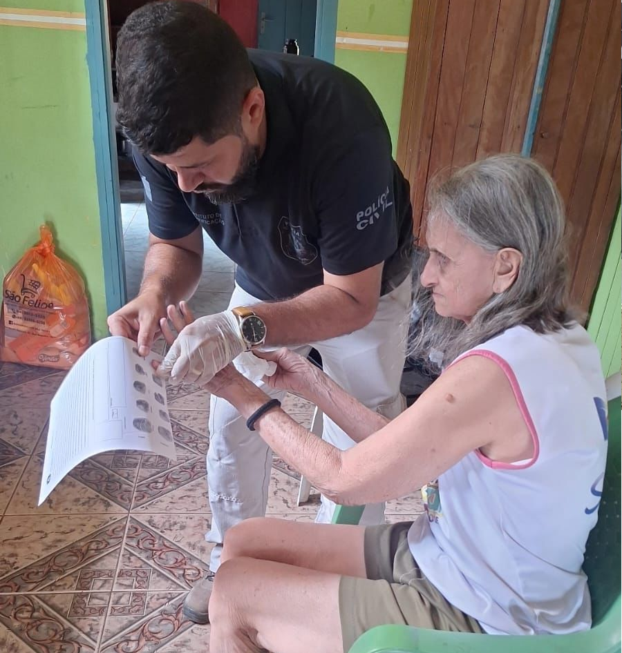 Atendimento humanizado da Polícia Civil assegura o direito à identidade a quem mais precisa. Foto: cedida
