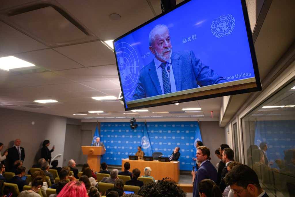 a-estrela-de-lula-(por-mirian-guaraciaba)