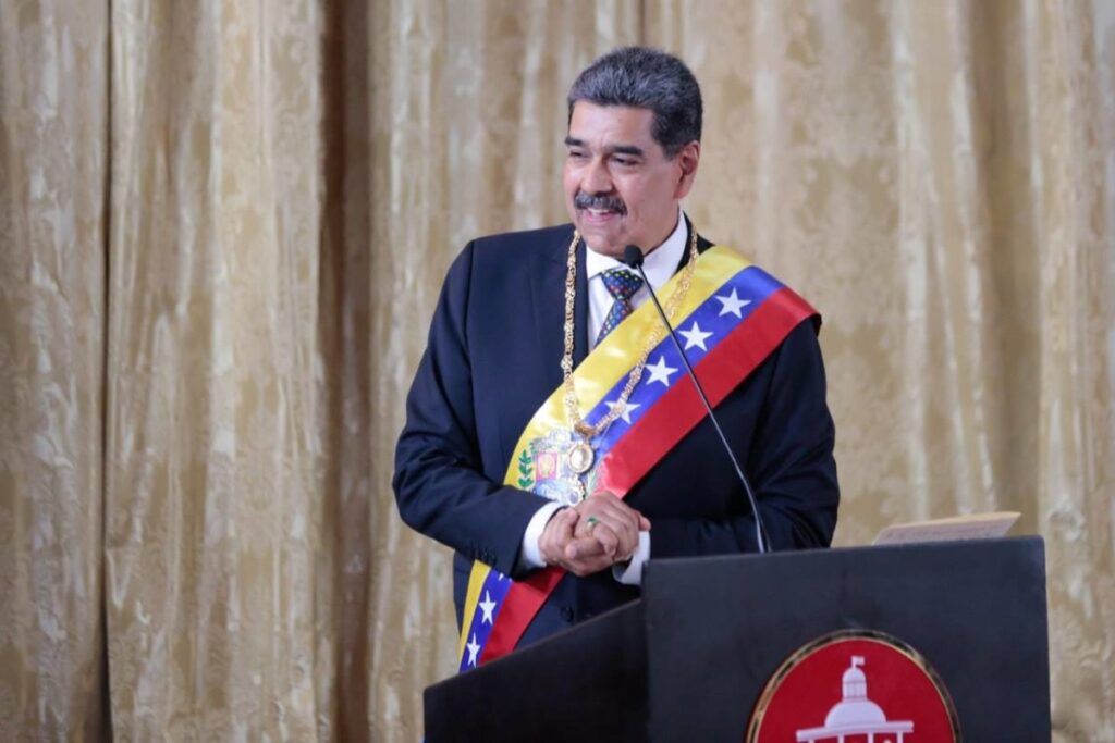maduro-decreta-inicio-do-natal-na-venezuela:-“direito-a-felicidade”