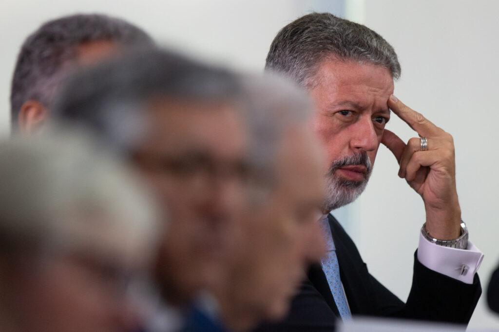 isencao-do-ir-nao-e-uma-reforma-definitiva,-mas-o-1o-passo,-diz-lira