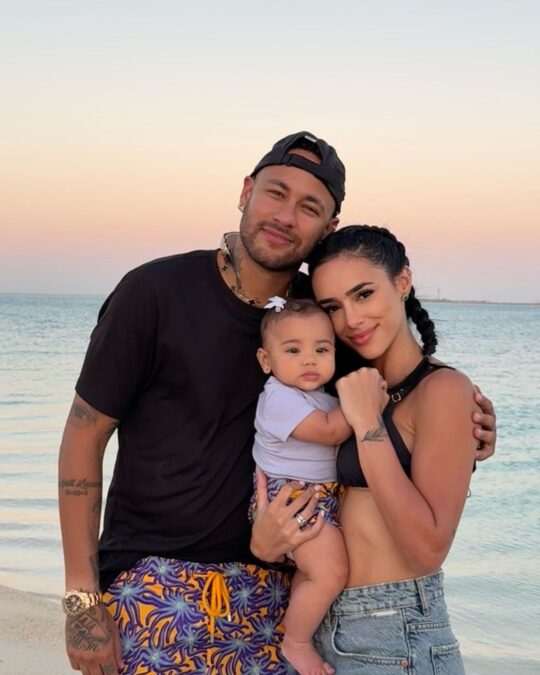 Festa de Mavie, filha de Neymar, custará R$ 4 milhões e terá balões importados da Itália