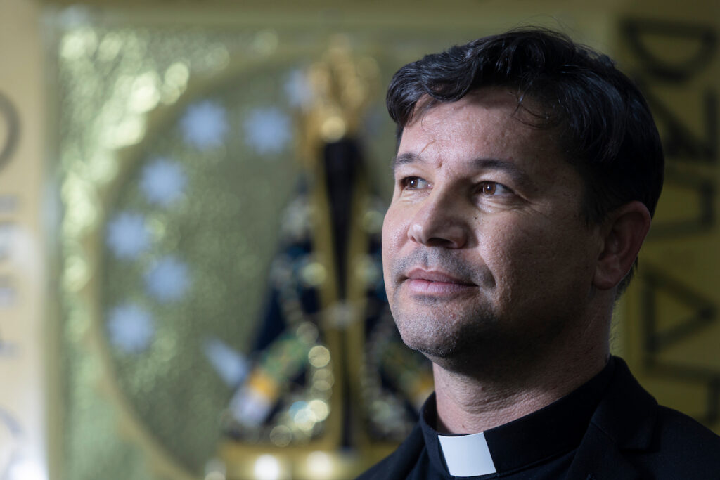 padre-agenor-espera-milhares-de-fieis-em-festa-de-nossa-senhora-aparecida:-“experiencia-com-deus”