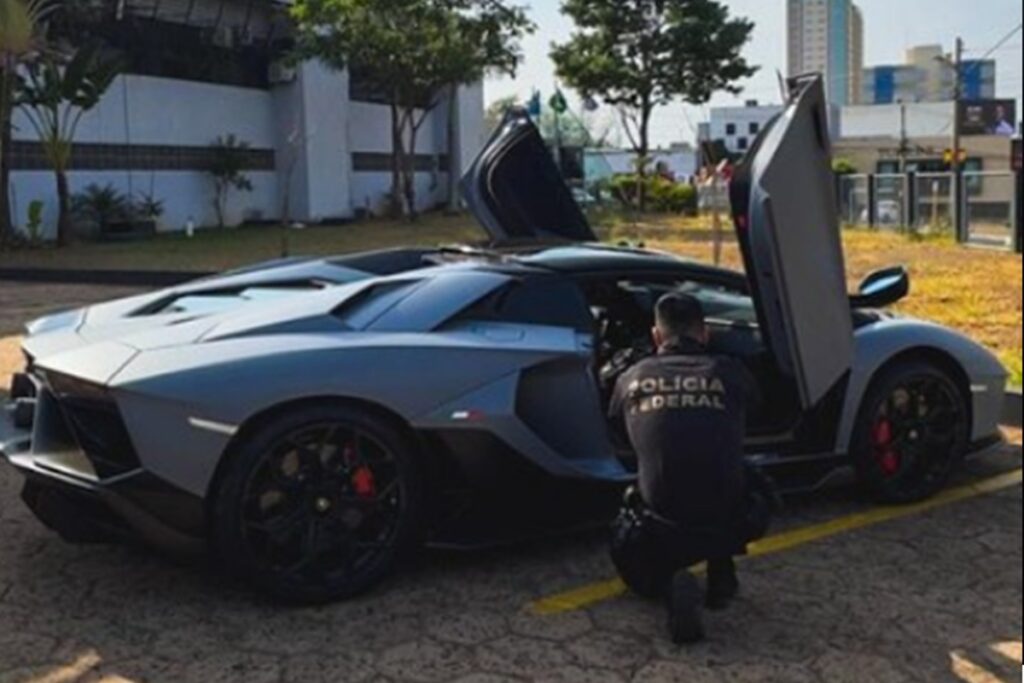 corta-giro:-pf-apreende-lamborghini-de-r$-8-milhoes-do-trafico
