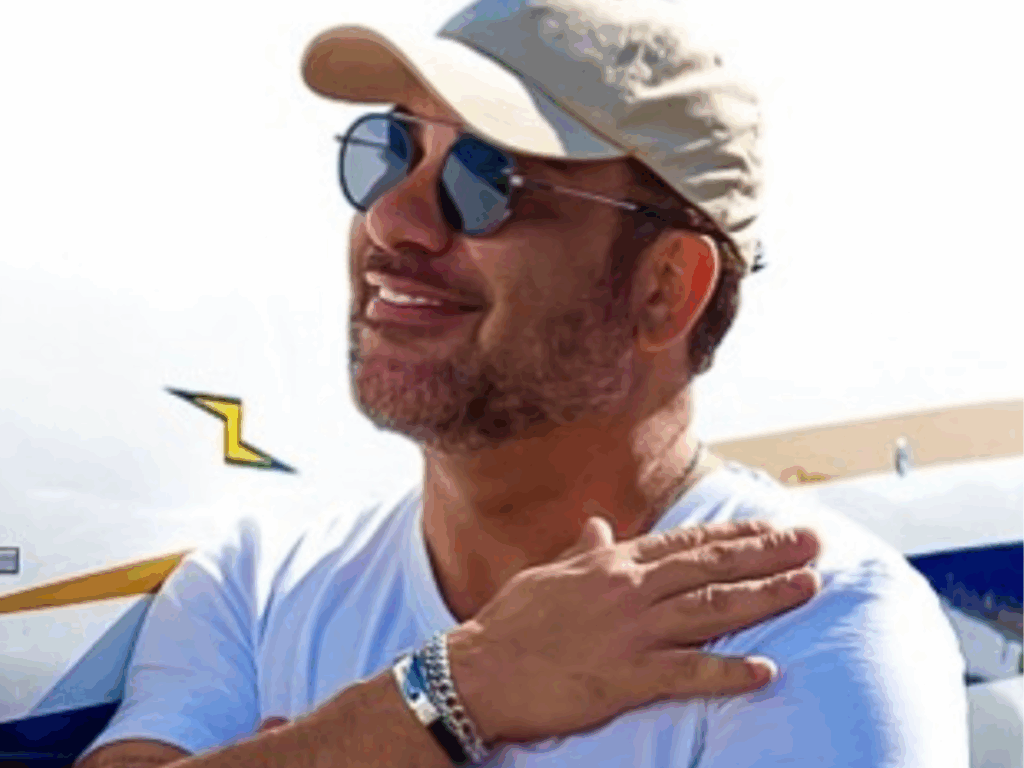 deu-ruim!-pai-de-viih-tube-tem-cache-de-a-fazenda-penhorado-por-divida