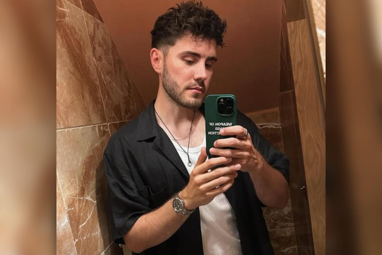 Youtuber descobre distúrbio digestivo raro após uma década com refluxo