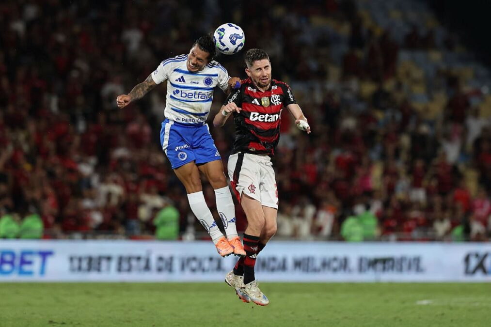 Brasileirão: em jogo disputado, Flamengo e Cruzeiro empatam sem gols