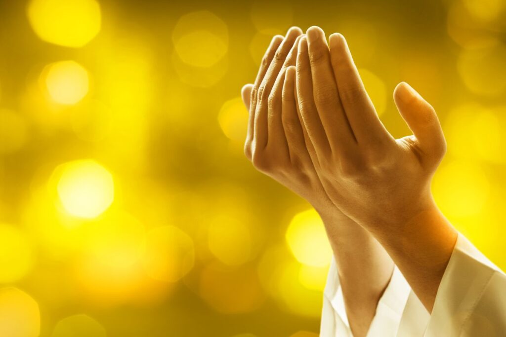 tres-oracoes-poderosas-para-abrir-caminhos-no-inicio-de-outubro