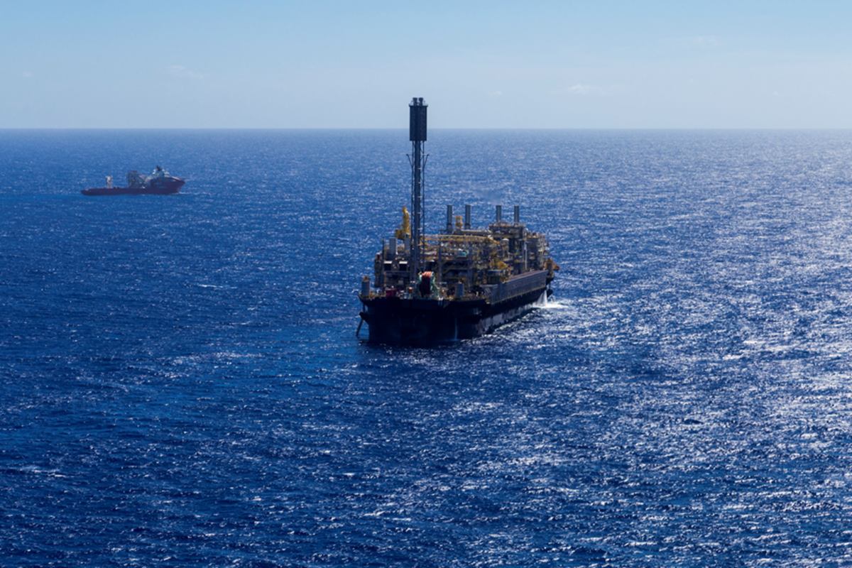 Petrobras inicia contratação para nova plataforma no campo de Búzios