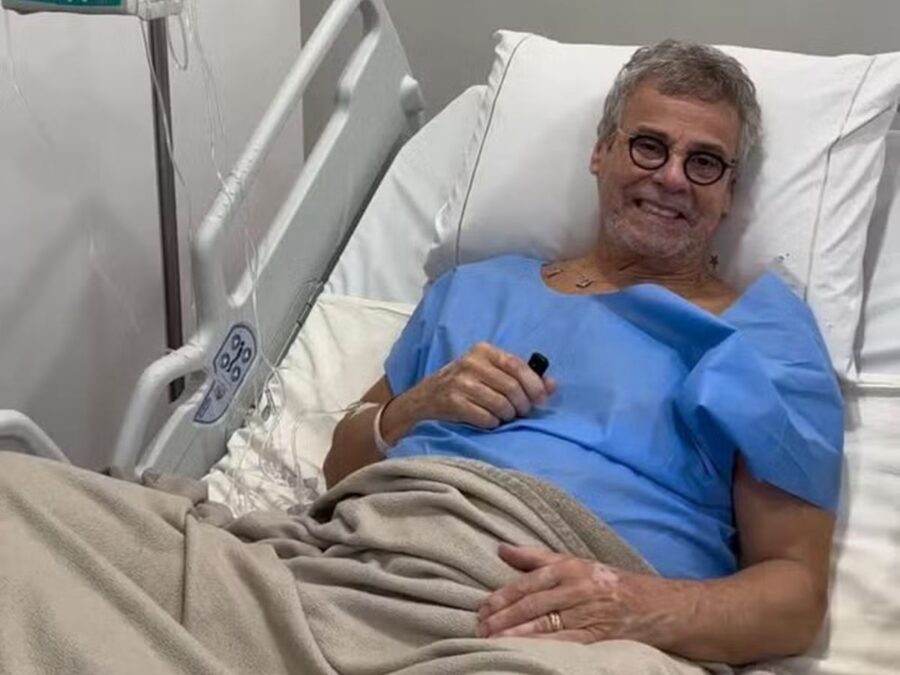 Carlinhos de Jesus comemora avanços na recuperação dos movimentos das pernas