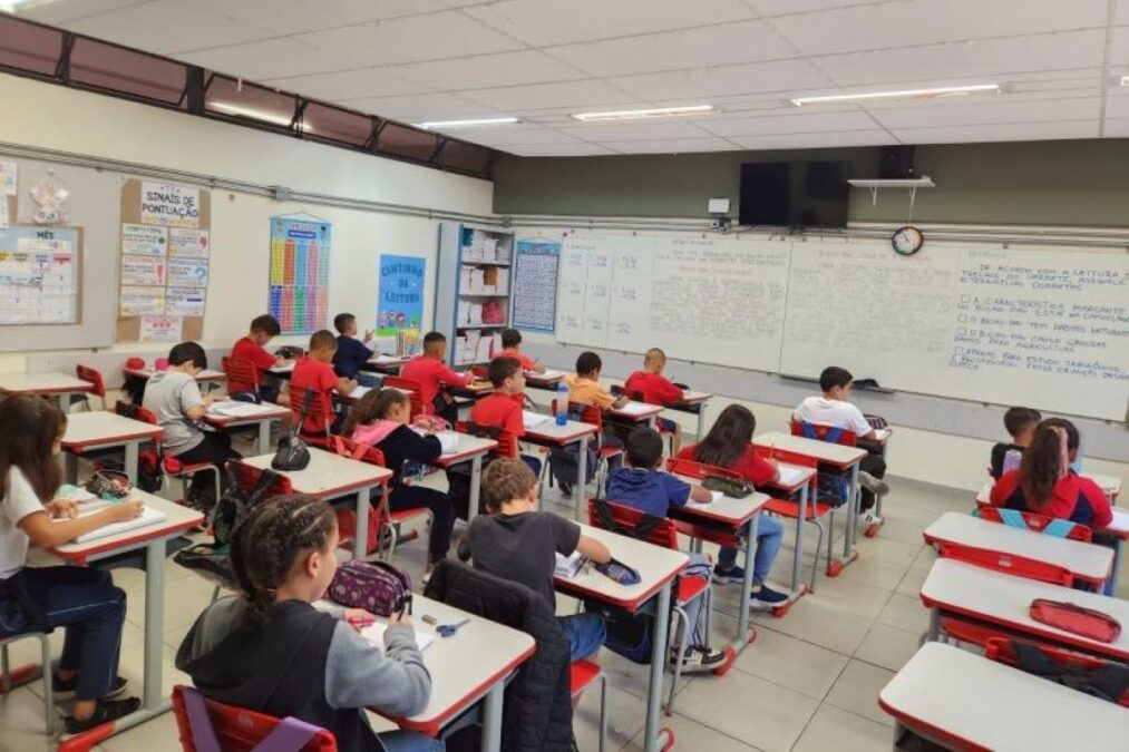 Justiça derruba norma que punia professores após licença médica