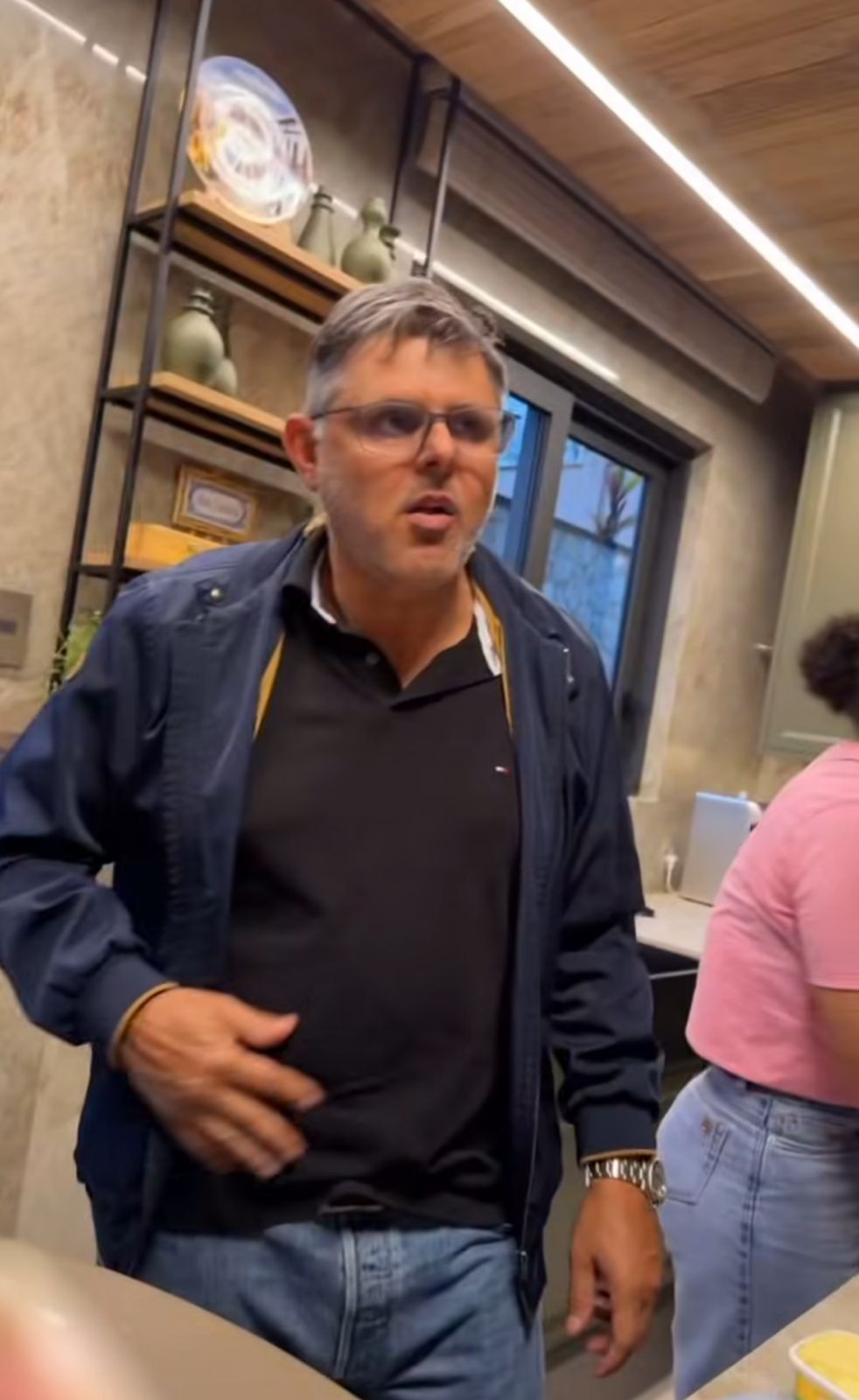 Está ficando sério! Zé Felipe se encontra com os pais de Ana Castela