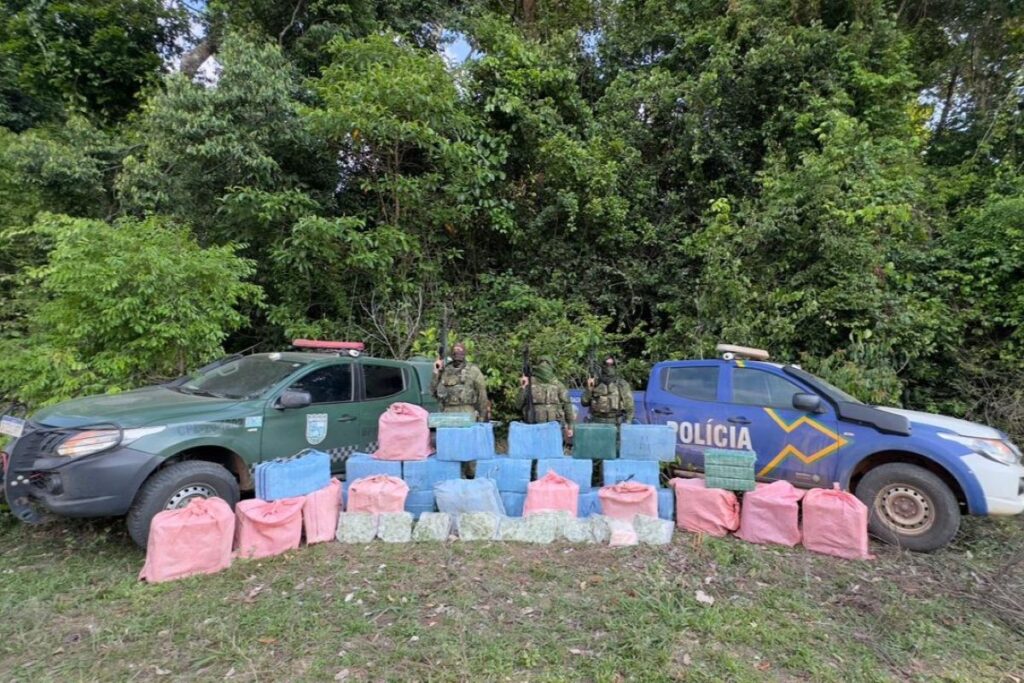 policia-apreende-quase-uma-tonelada-de-pasta-base-de-cocaina-em-ro
