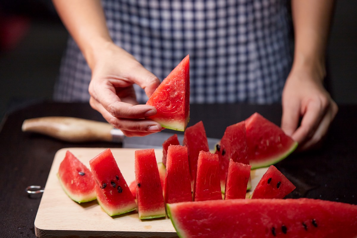 Nutricionista revela os 5 alimentos naturais mais hidratantes