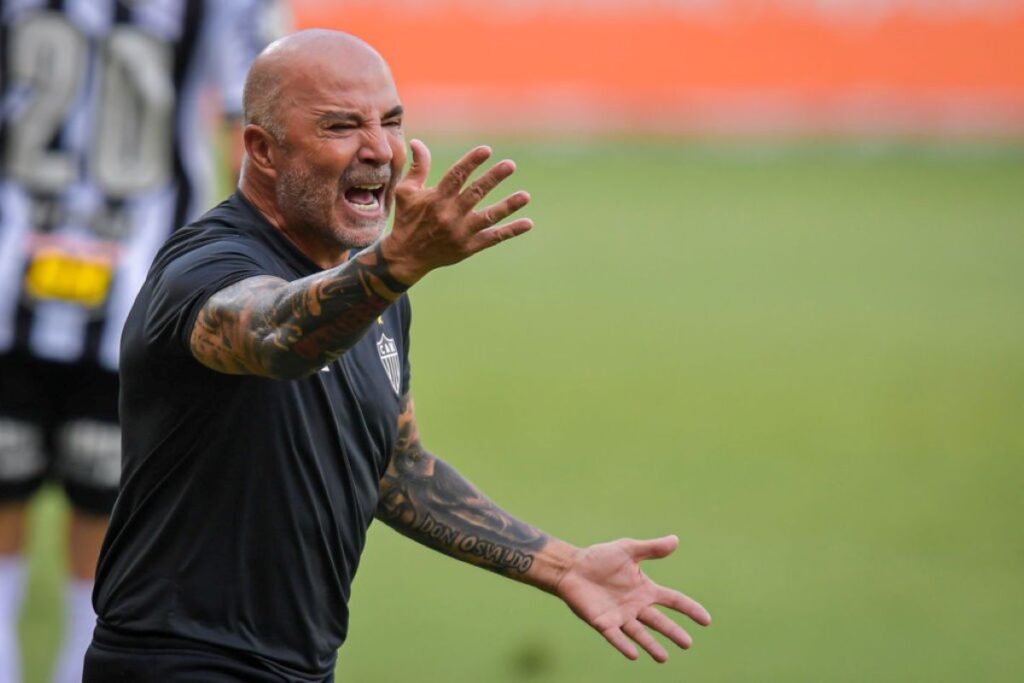 sampaoli-se-surpreende-com-postura-do-time-no-reves-para-o-fluminense