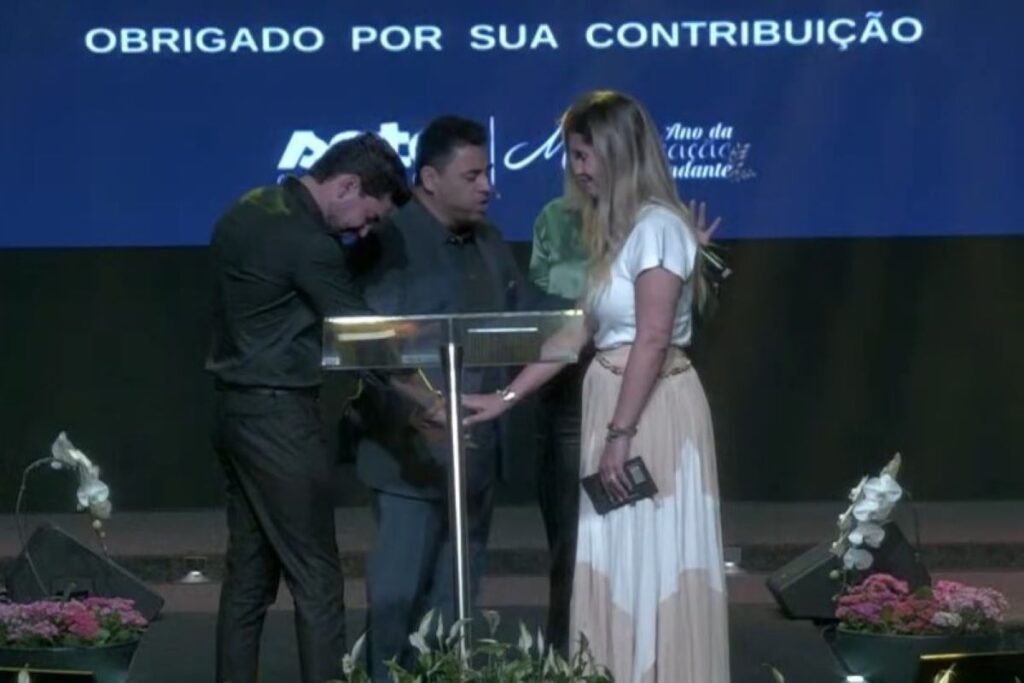 investigado-na-farra-do-inss-celebrou-ganhos-na-igreja:-“mao-de-deus”