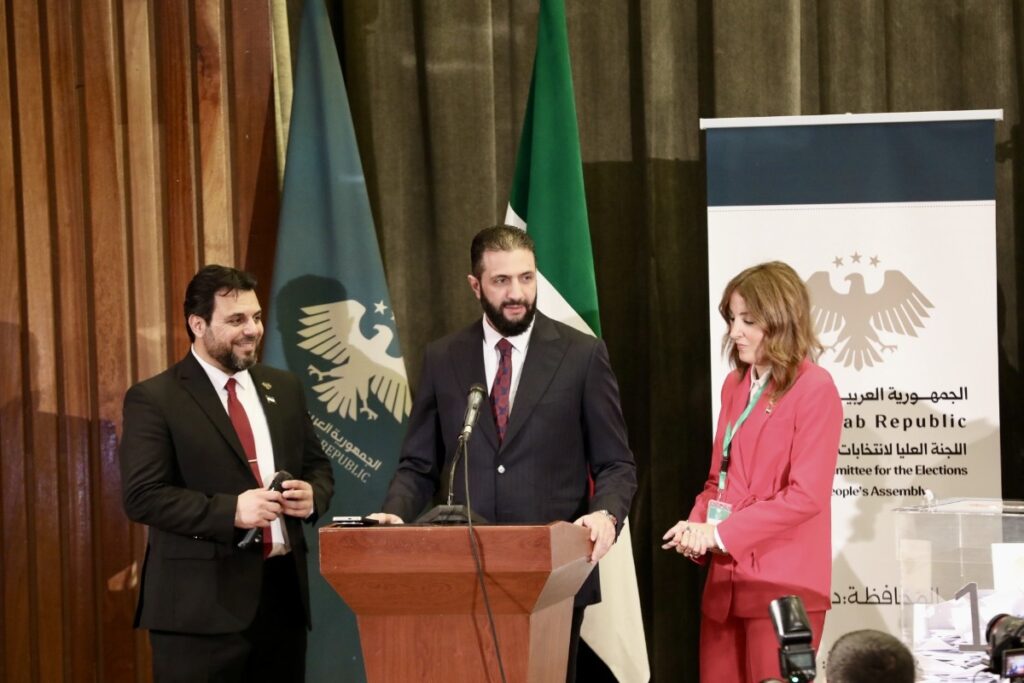 siria-realiza-primeiras-eleicoes-apos-queda-do-regime-de-assad