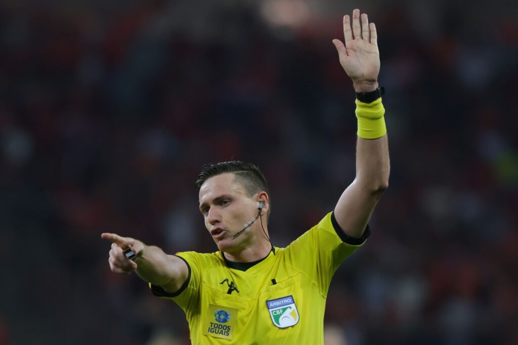 cbf-nao-ira-liberar-audio-do-var-de-sao-paulo-x-palmeiras.-entenda