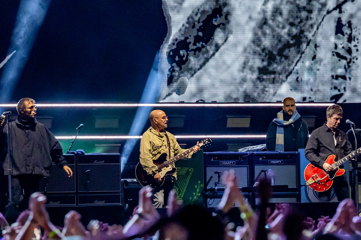 Integrante do Oasis revela diagnóstico de câncer de próstata