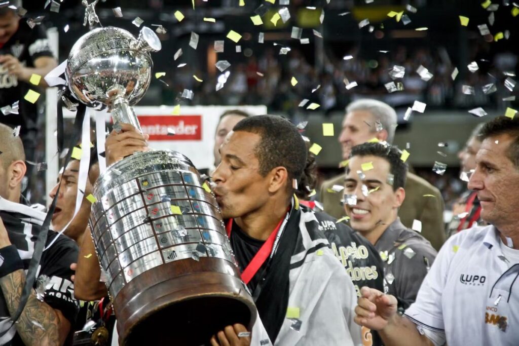 idolo-do-galo-detona-trabalho-de-sampaoli:-“inconsistente”