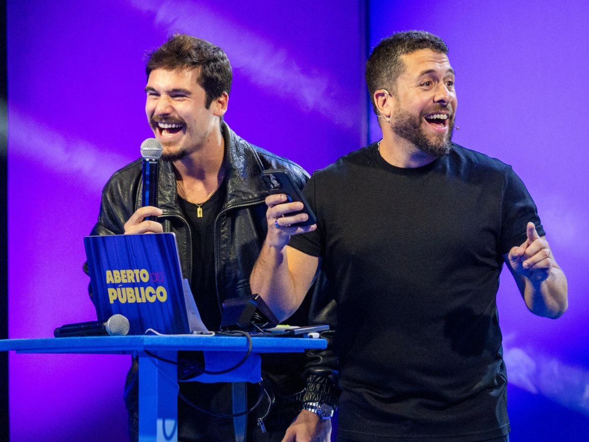Nicolas Prattes garante nunca ter desanimado com Sabrina na hora H: “Nunca na minha vida”