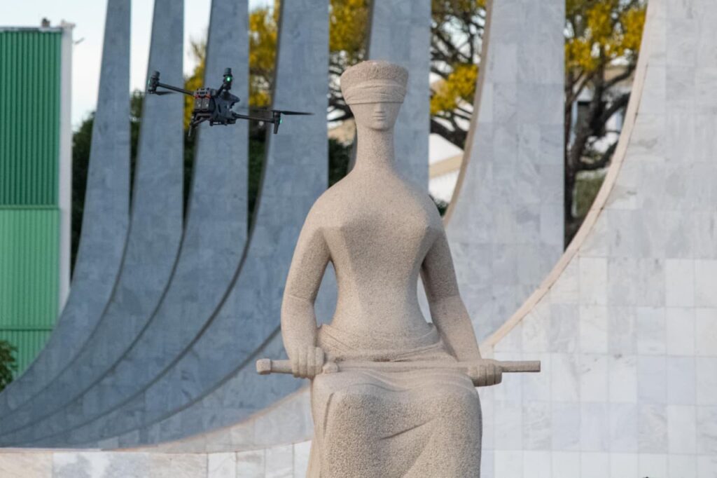 apos-voto-de-moraes,-dino-pede-vista-e-suspende-acao-sobre-ferrograo