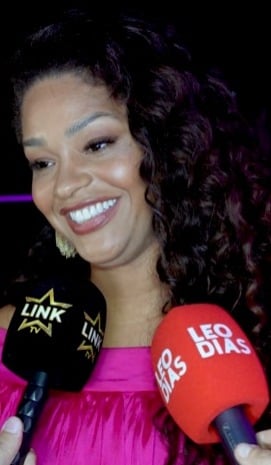 juliana-alves-da-detalhes-de-sua-personagem-em-“tres-gracas”:-“completamente-diferente-de-mim”