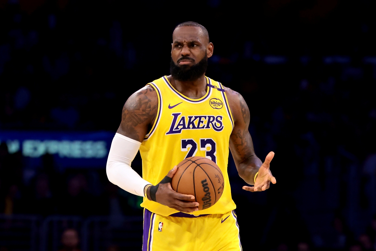 Torcedor processa LeBron James por alarme falso sobre aposentadoria