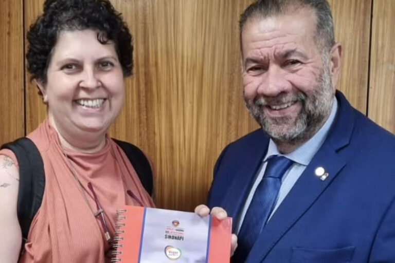 pf-apreendeu-cofre-e-dinheiro-vivo-em-sindicato-ligado-a-irmao-de-lula