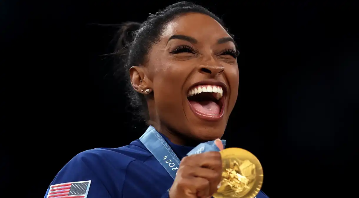 Com 11 medalhas, Biles admite dúvidas sobre competir em 2028: “Não sei como será”