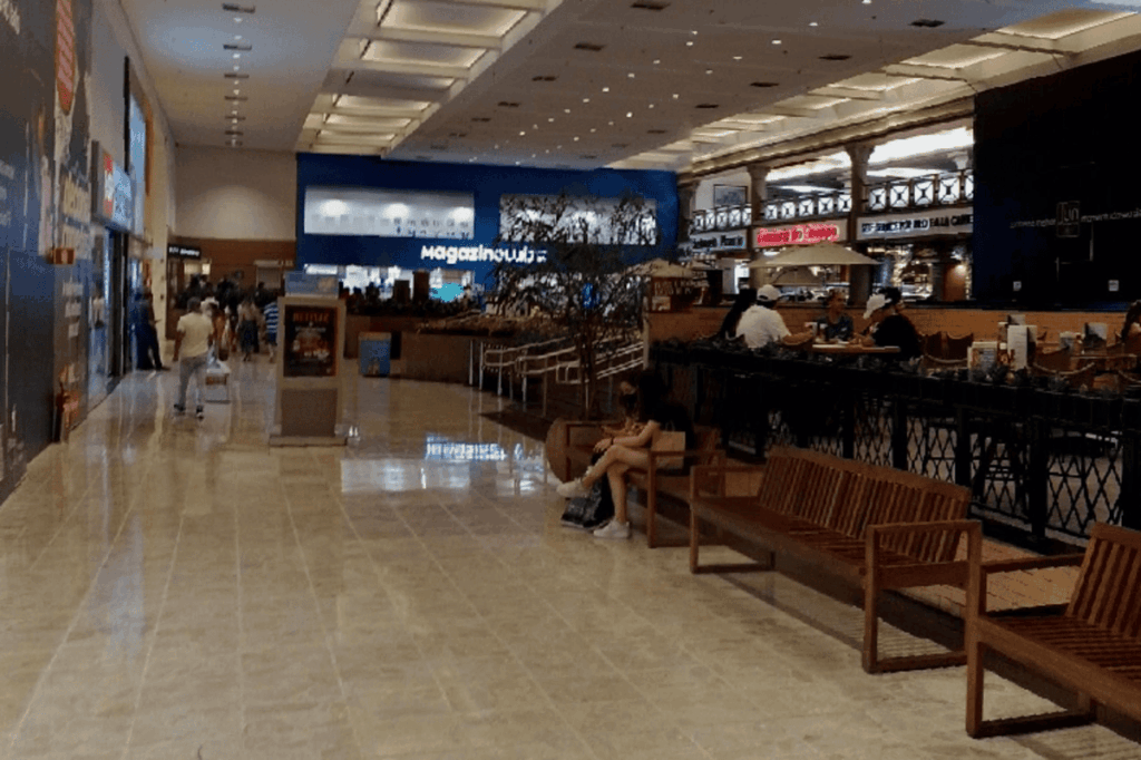 menino-de-9-anos-vai-parar-na-uti-apos-comer-bala-dada-por-estranho