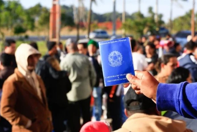 escala-6×1:-governo-estuda-trocar-pec-por-pl-e-agilizar a tramitacao