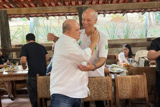 arruda-diz-que-ibaneis-e-da-“republica-de-bachareis”-e-governador-retruca:-“e-ele-e-da-republica-de-ladroes”