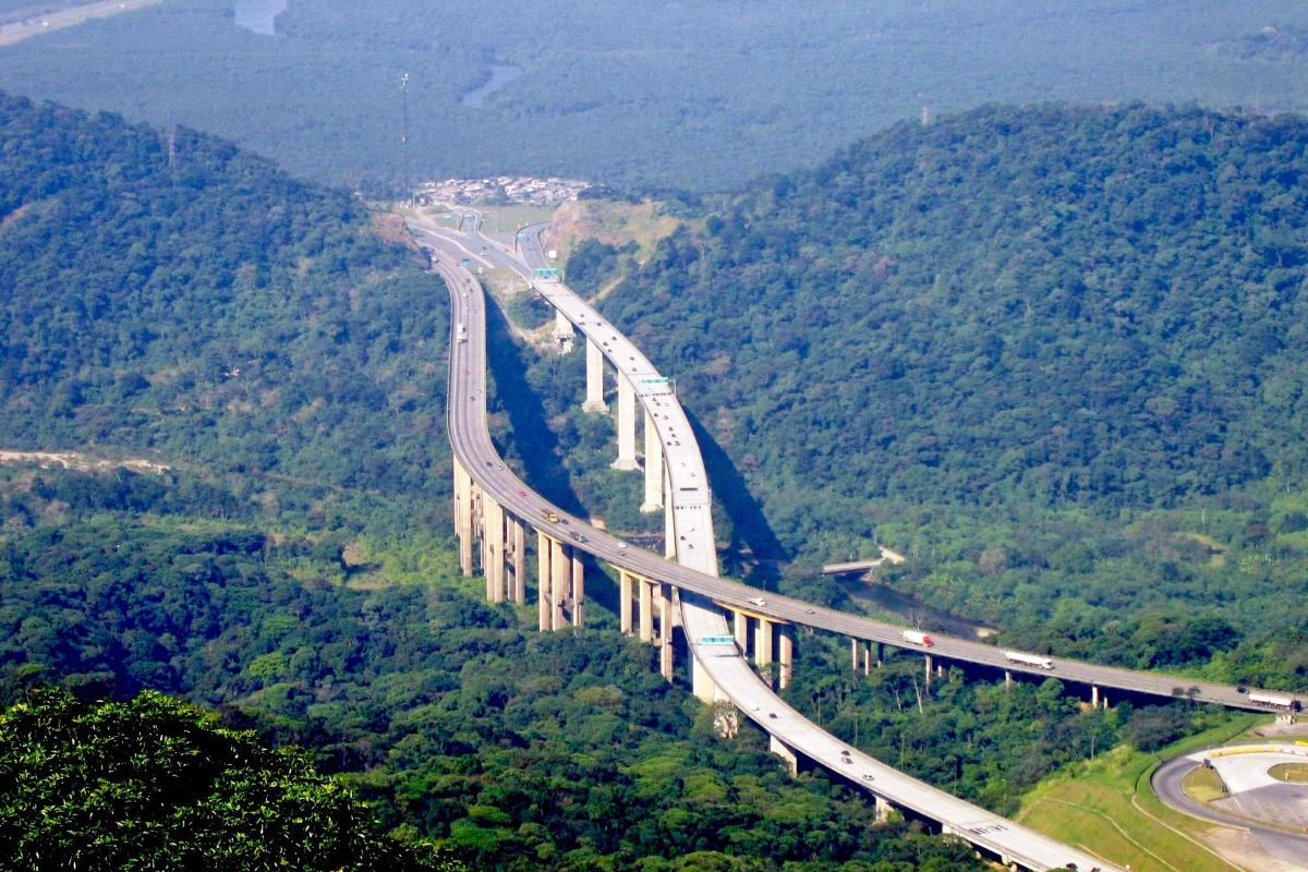 Maior túnel do país: MPSP apura projeto de nova pista na Imigrantes