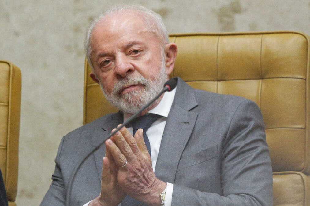 Ministro de Lula e desembargador viram opção para vaga de Barroso