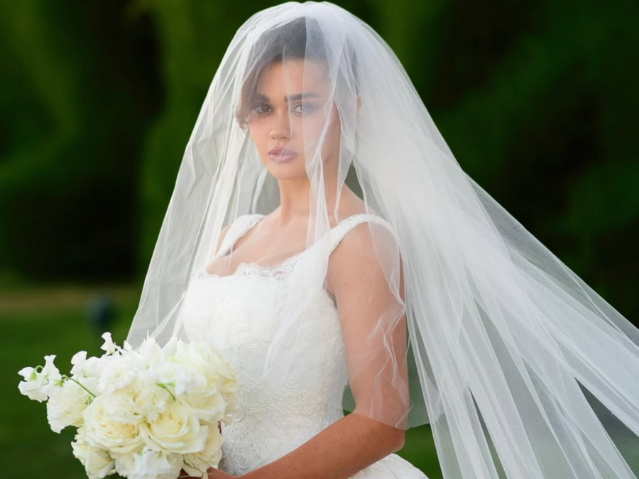 Lá vem a noiva! Franciny Ehlke mostra vestido para casamento com empresário bilionário