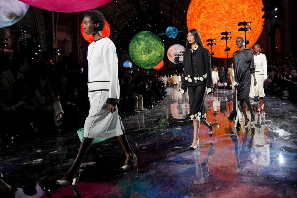 Inspirada na Era do Jazz, Chanel inicia ciclo com glamour centenário