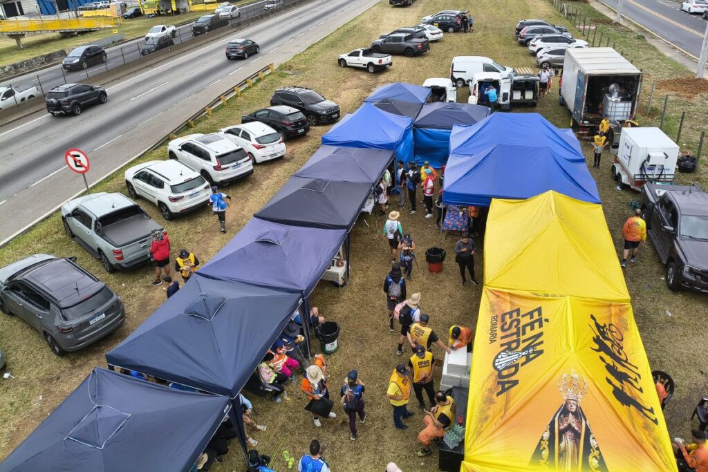 prf-registra-movimento-de-quase-40-mil-romeiros-em-direcao-a-aparecida