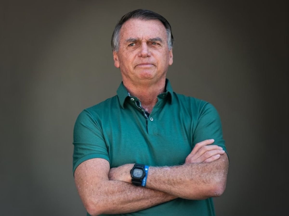 Ao manter prisão domiciliar de Bolsonaro, Moraes libera visitas médicas sem autorização prévia
