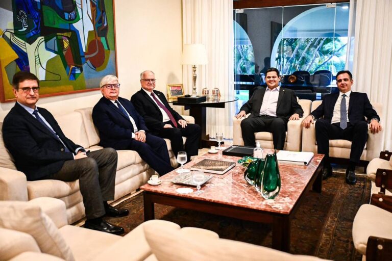 os-bastidores-da-reuniao-de-fachin,-gonet,-alcolumbre-e-pacheco