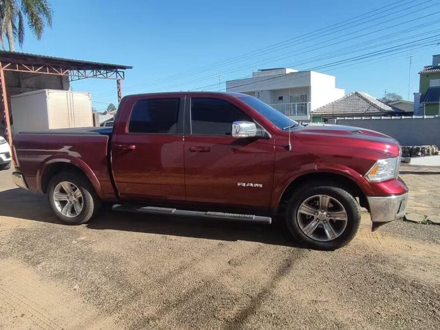 Justiça manda leiloar carros de luxo de Nego Di avaliados em mais de R$ 500 mil