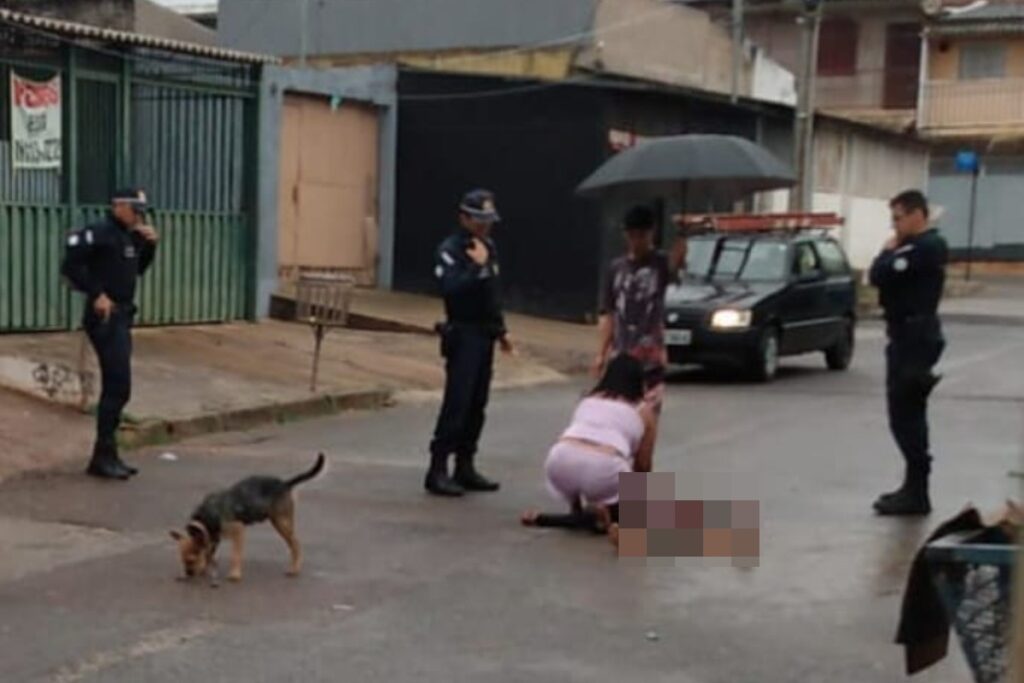 tentativa-de-feminicidio:-mulher-e-esfaqueada-na-frente-da-filha-no-df