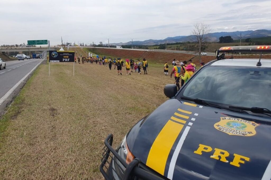 operacao-aparecida-2025:-prf-divulga-balanco-de-blitze-na-dutra.-veja