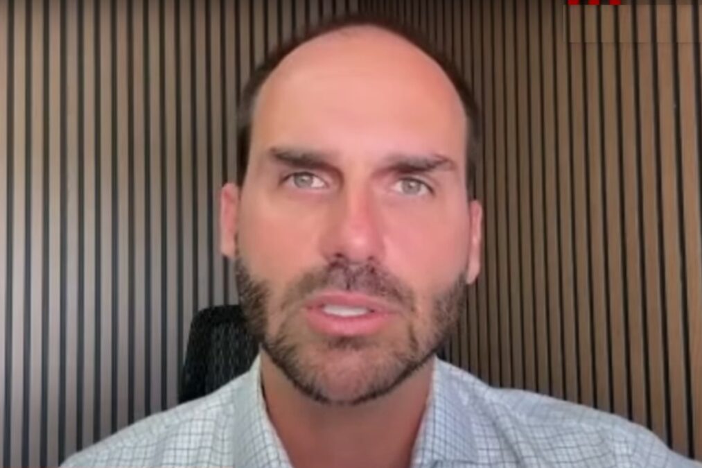 Eduardo Bolsonaro se manifesta após PGR negar pedido de prisão