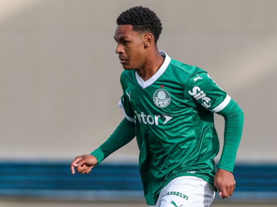 Diretor do Palmeiras se pronuncia pela 1ª vez após afastamento de jogadores do Sub-17